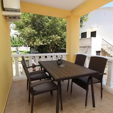 With Swimming Pool Baska, Krk - 18733 아파트 *