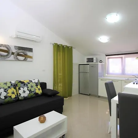 Apartment With Swimming Pool Baska, Krk - 18733 *