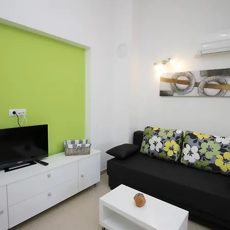 Apartment With Swimming Pool Baska, Krk - 18733 *