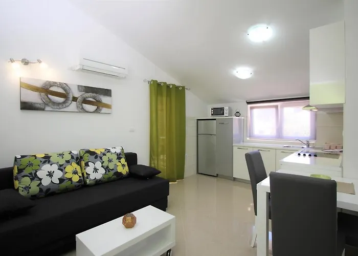 Apartmán With Swimming Pool Baska, Krk - 18733 *