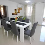 With Swimming Pool Baska, Krk - 18733 아파트