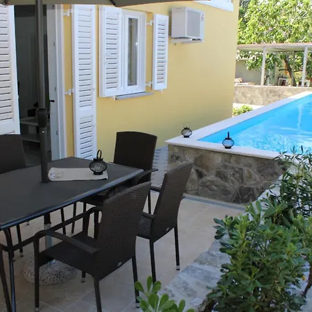 Daire With Swimming Pool Baska, Krk - 18733 *